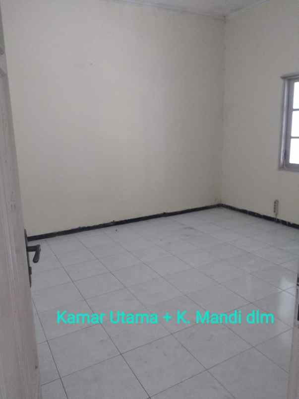 dijual rumah taman pondok indah