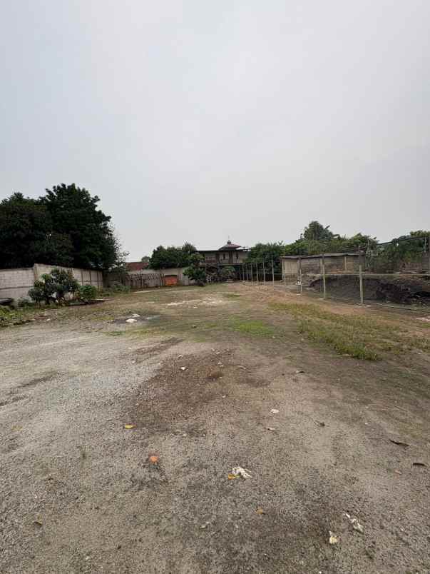 dijual rumah taman rahayu