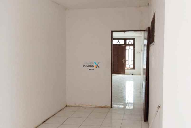 dijual rumah taman siwalan indah