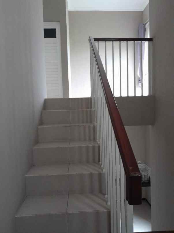 dijual rumah taman tectona residence a