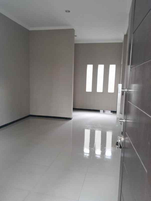dijual rumah taman tectona residence a