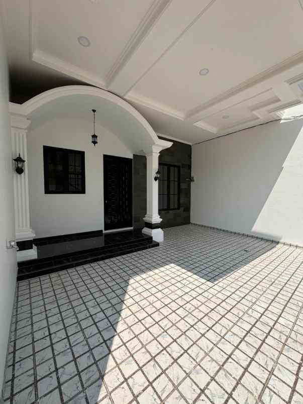 dijual rumah tanah baru