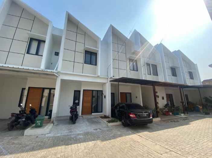 dijual rumah tanjung barat jakarta selatan