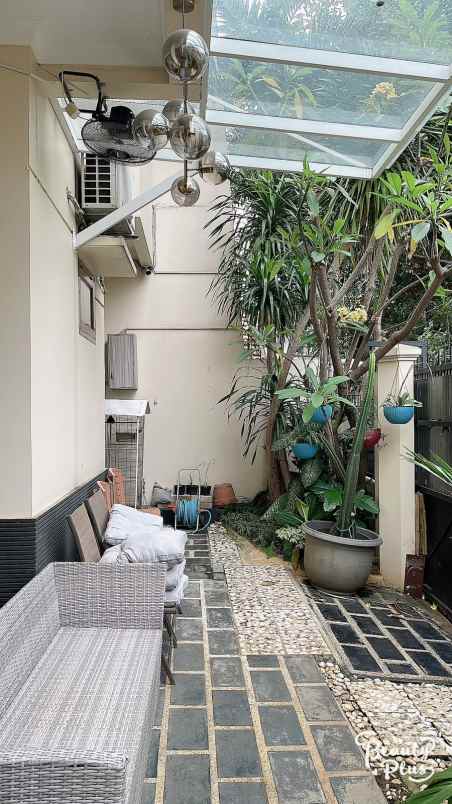 dijual rumah tebet timur