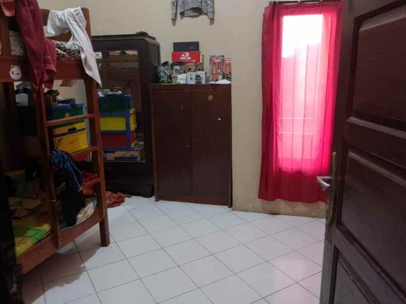 dijual rumah temas