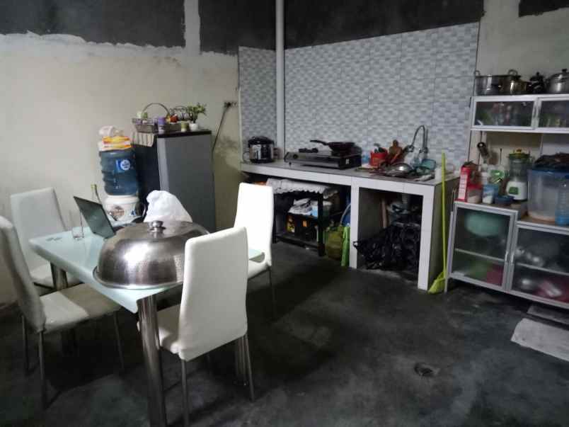 dijual rumah tembalang