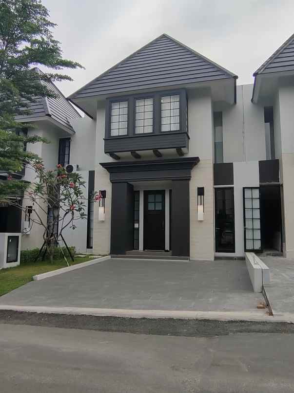 dijual rumah tembalang