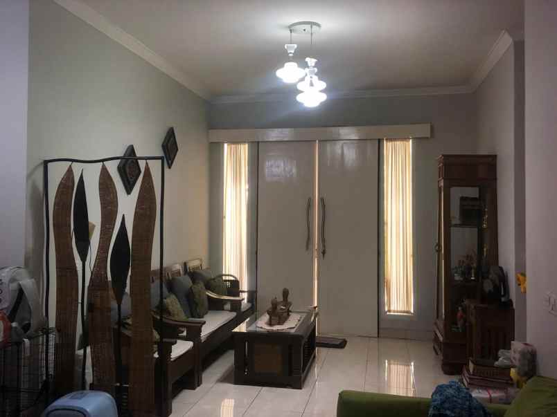 dijual rumah the green serpong