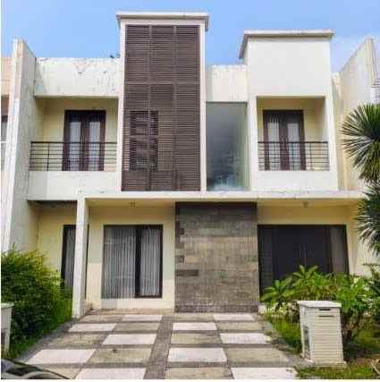 dijual rumah the mansion pakuwon indah