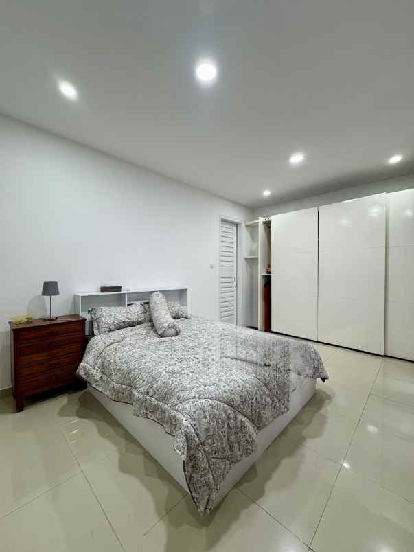dijual rumah the riverville