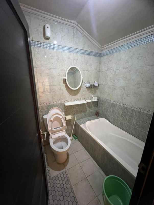 dijual rumah townhouse balleza antapani