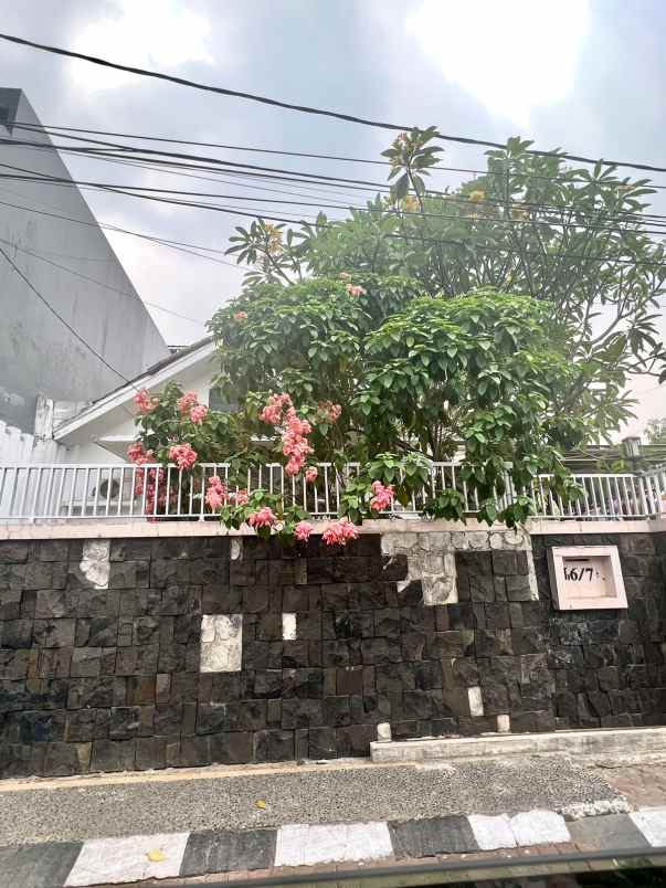 dijual rumah villa bintaro regency jl