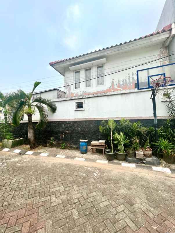 dijual rumah villa bintaro regency jl