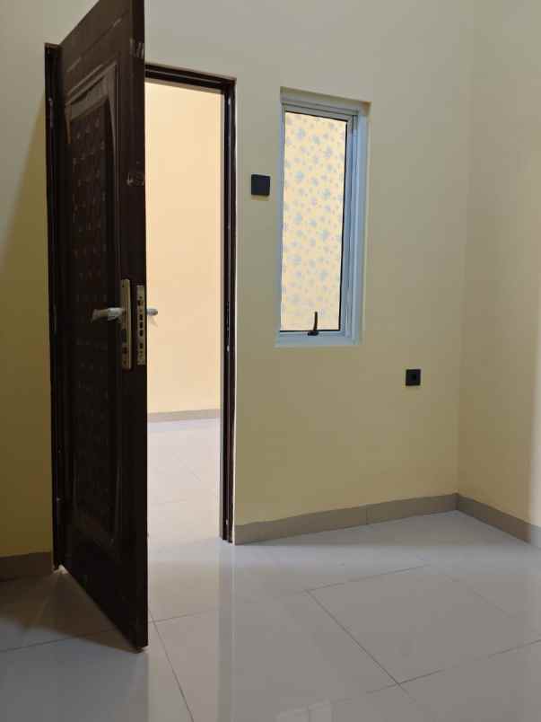 dijual rumah villa indah permai