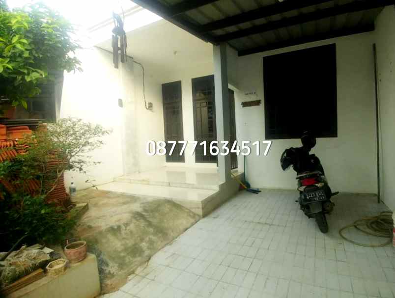 dijual rumah villa melati mas