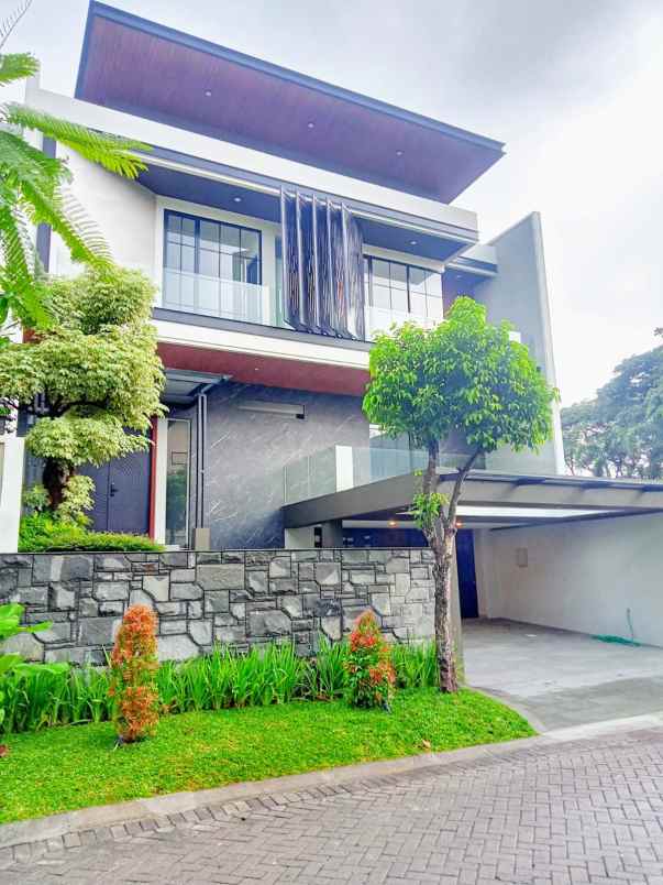 dijual rumah waterfront citraland