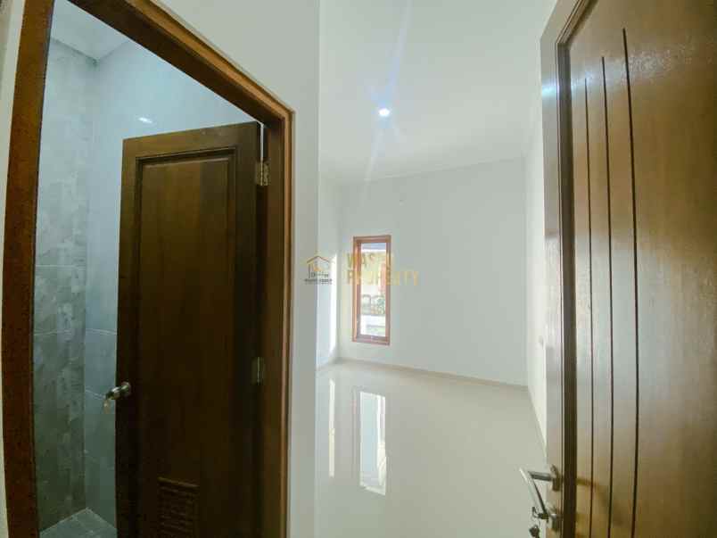 dijual rumah wedomartani kec ngemplak