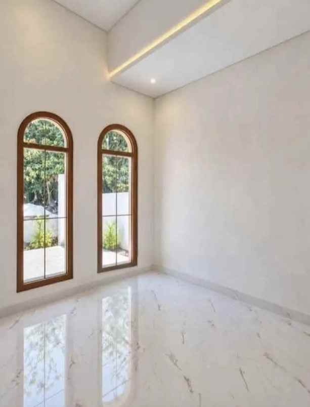 dijual rumah wedomartani ngemplak