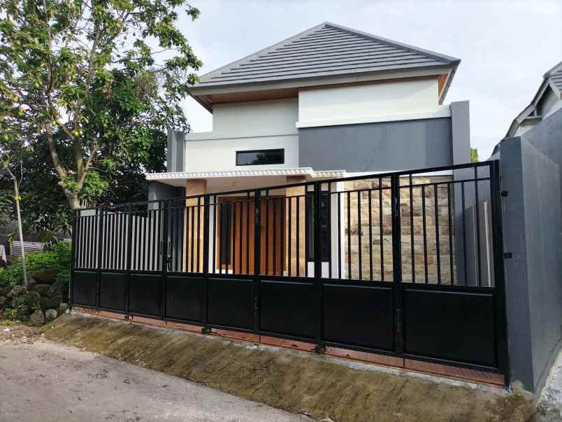 dijual rumah widodomartani