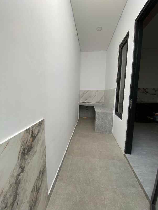 dijual rumah wonorejo