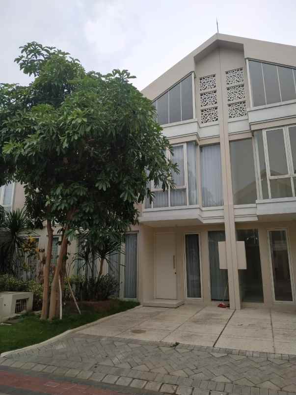 dijual rumah zimbali costa grand island