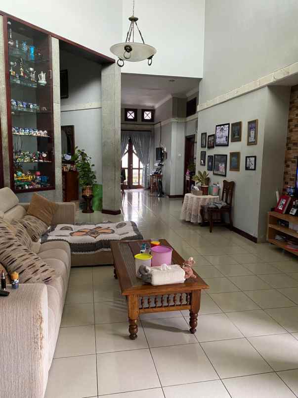 dijual tanah dauh puri klod