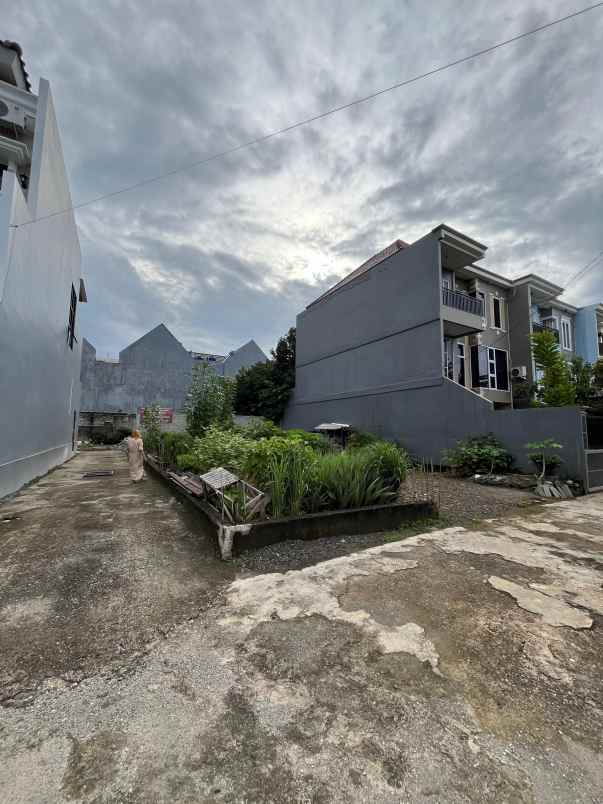 dijual tanah jl putri tunggal