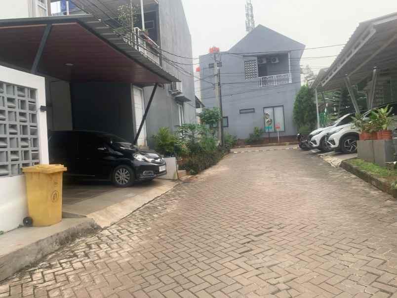 dijual tanah jl wibawa mukti komplek