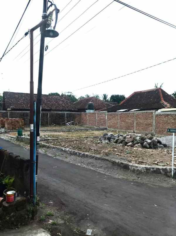 dijual tanah kadisoka