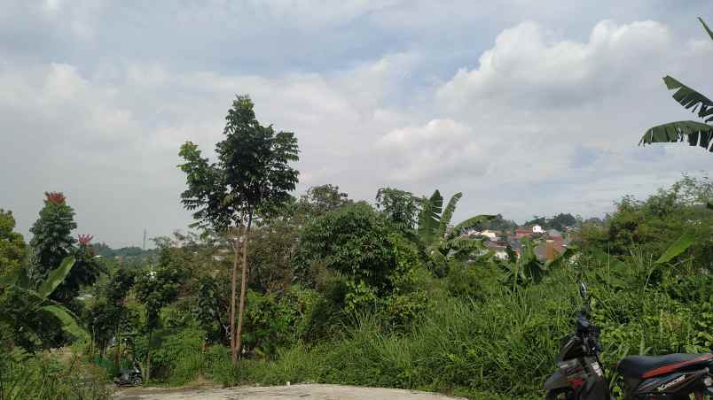 dijual tanah komplek griya winaya