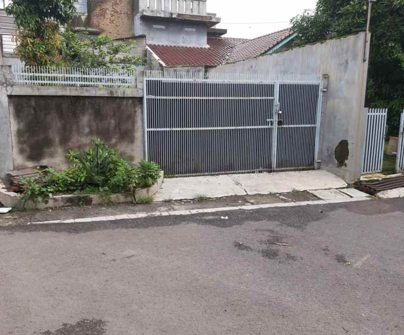 dijual tanah komplek kalijati indah