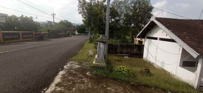 dijual tanah pekarangan bonus bangunan