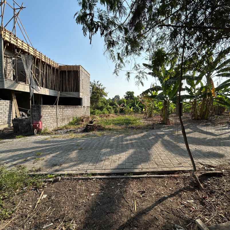 dijual tanah perum puri ayodya