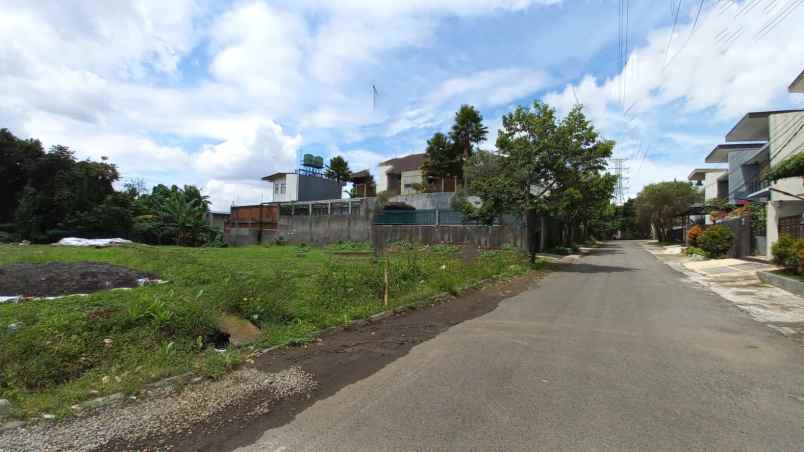 dijual tanah setiabudi sayap