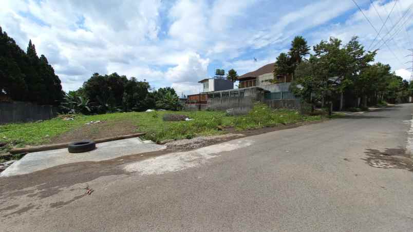 dijual tanah setiabudi sayap