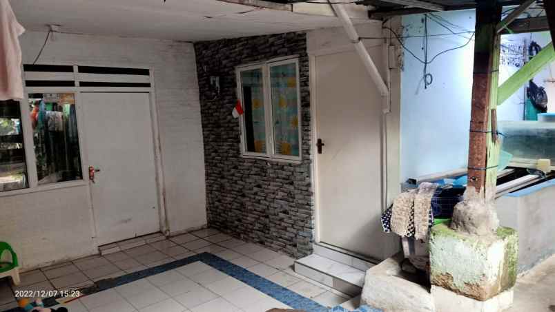 dijual tanah tb simatupang gedong pasar