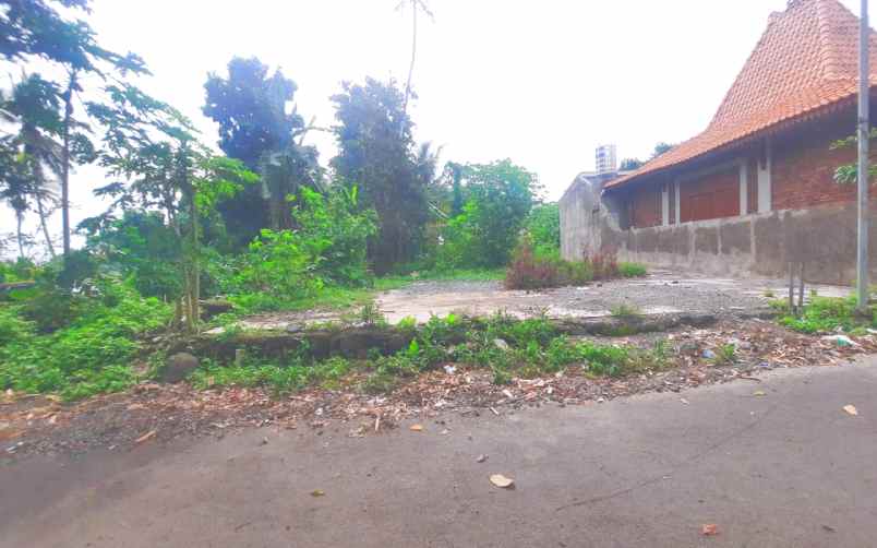 dijual tanah timur jl kaliurang km 13 dekat kampus uii