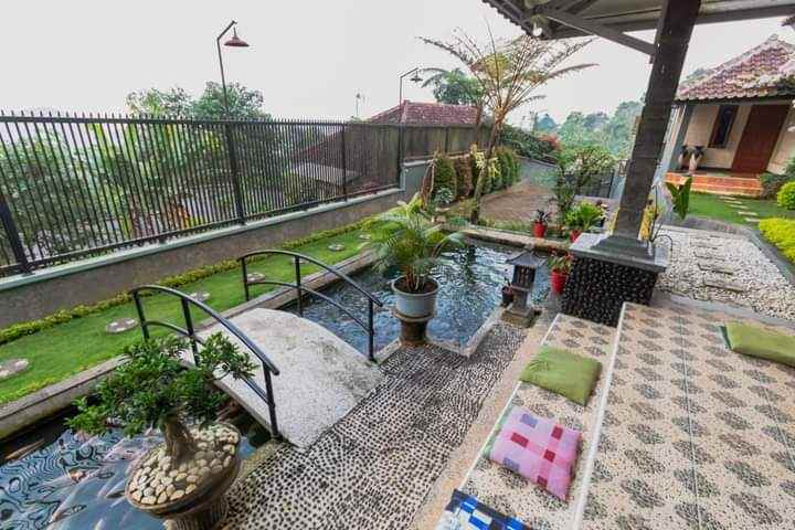 dijual villa desa nagrak kecamatan