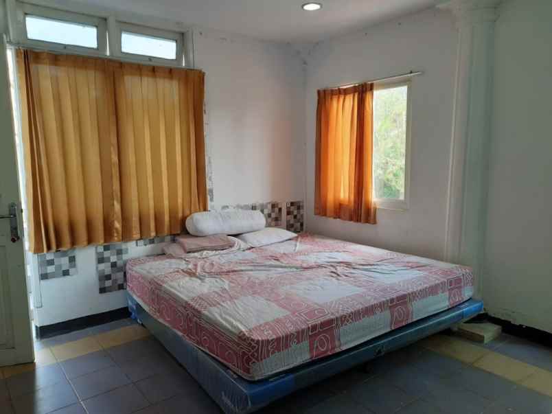dijual villa jalan pakancilan kuta