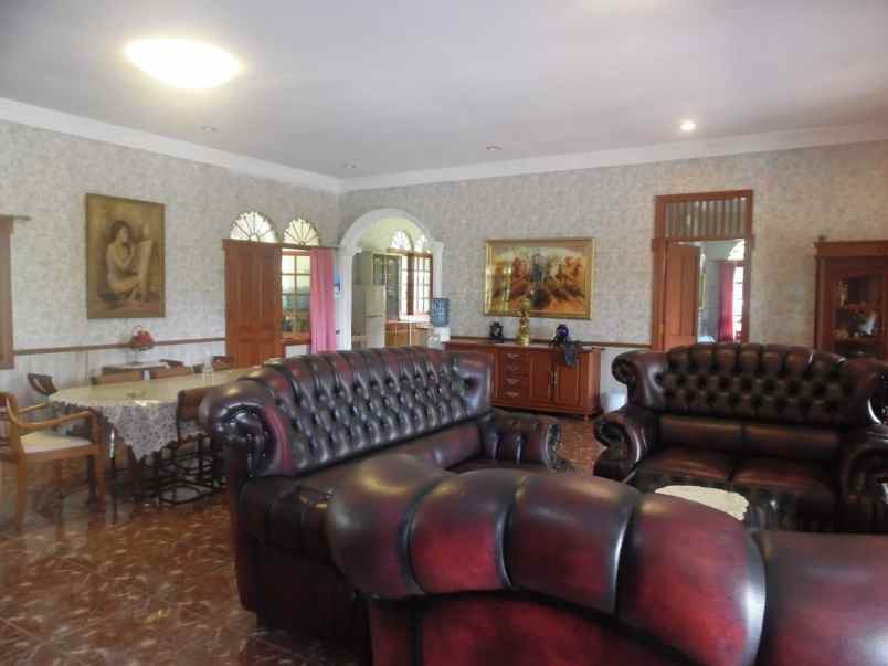 dijual villa jalan pakancilan kuta