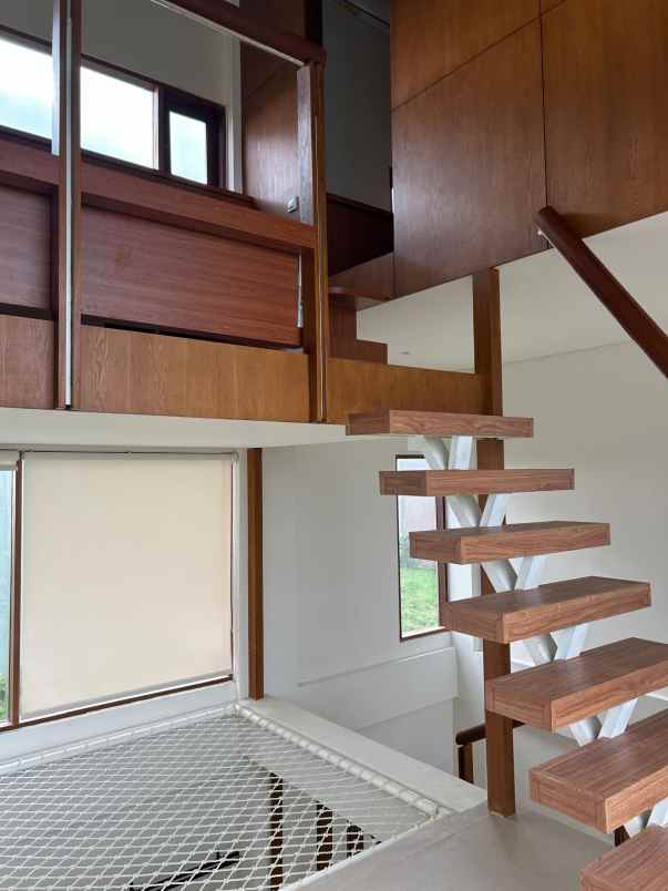 dijual villa jl raya munggu munggu kec