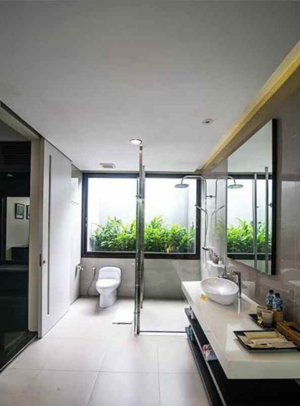 dijual villa lantai 1 lokasi ubud bali