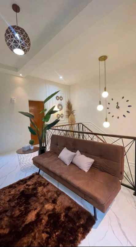 dijual villa mojorejo kota batu