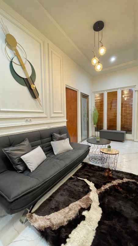 dijual villa mojorejo kota batu
