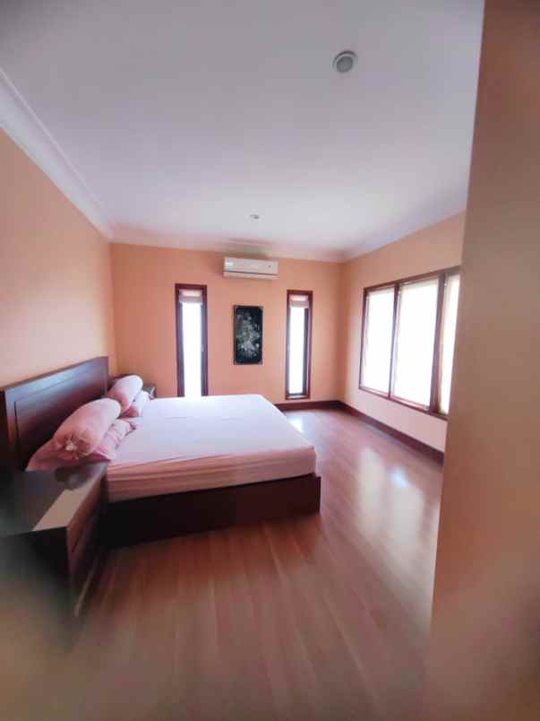 dijual villa the taman dayu