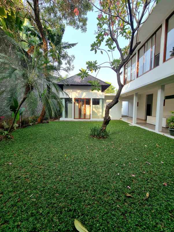 disewa rumah tropical tropical house for rent