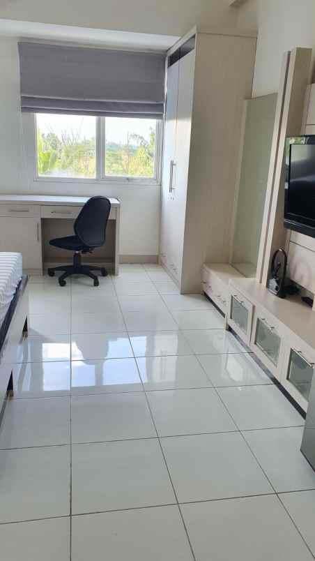 disewakan apartemen ciputra berkeley