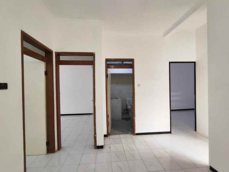 disewakan baruk dekat superindo merr minimal 2 tahun