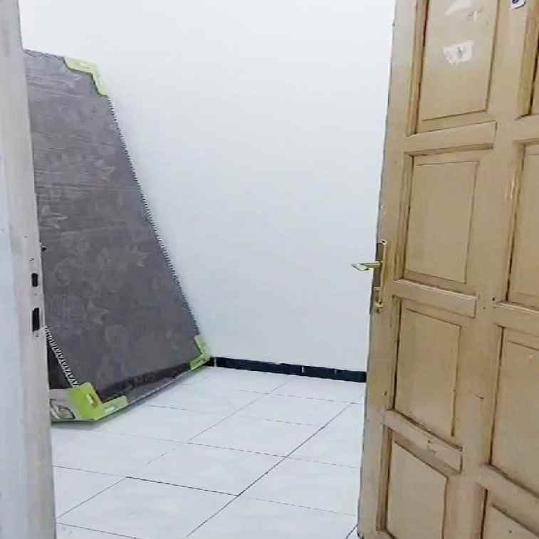 disewakan kost jl sekayu kepatihan 275 rt