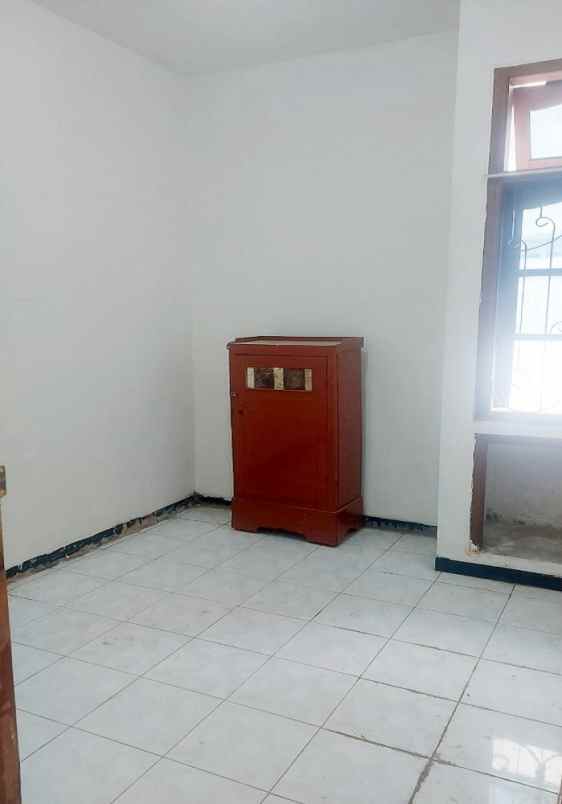 disewakan kost jl sekayu kepatihan 275 rt